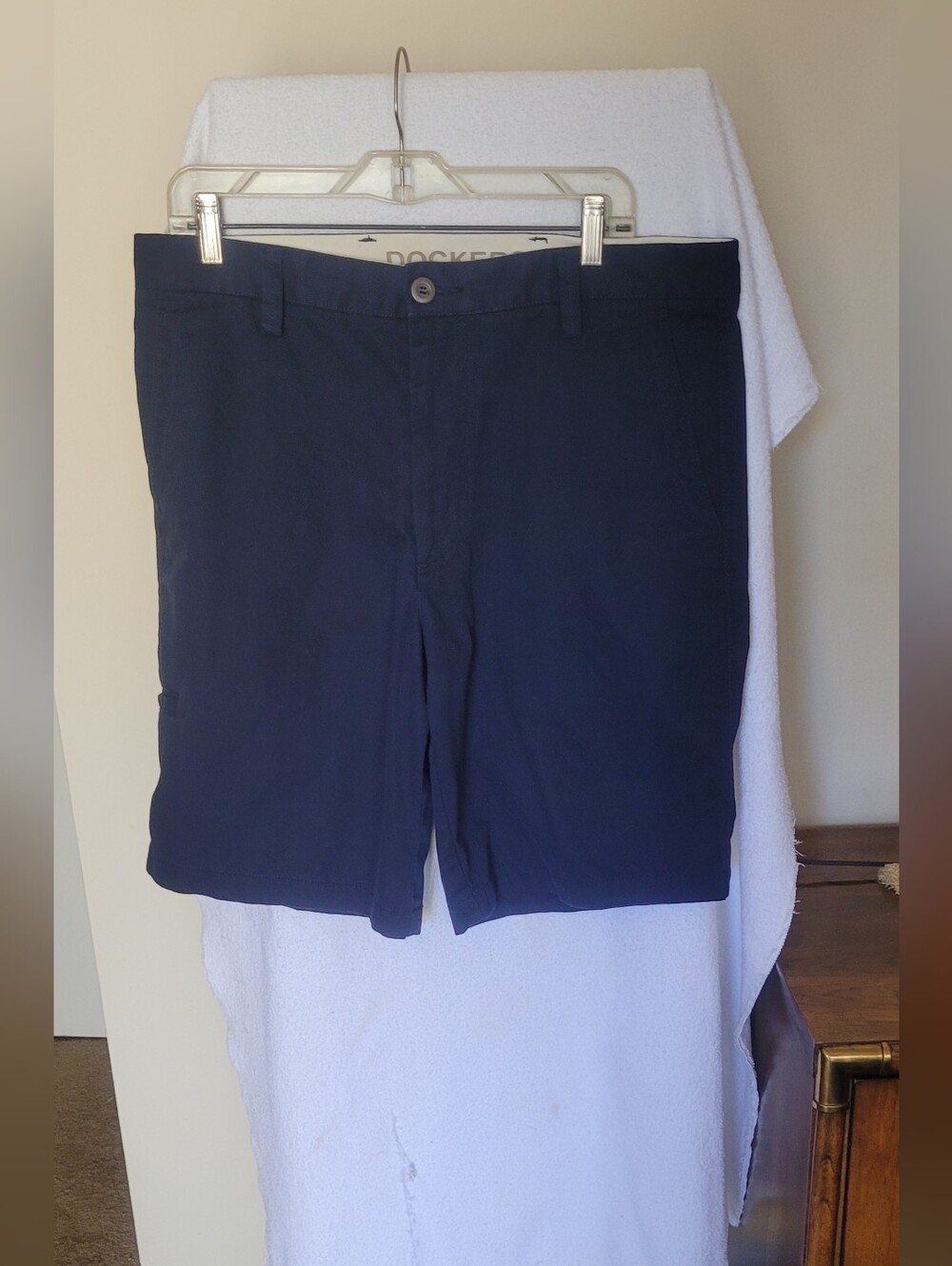 Men's NAVY Dockers Pegged Chino Golf Shorts S36 – I 10" Ex Condition (bin 2)